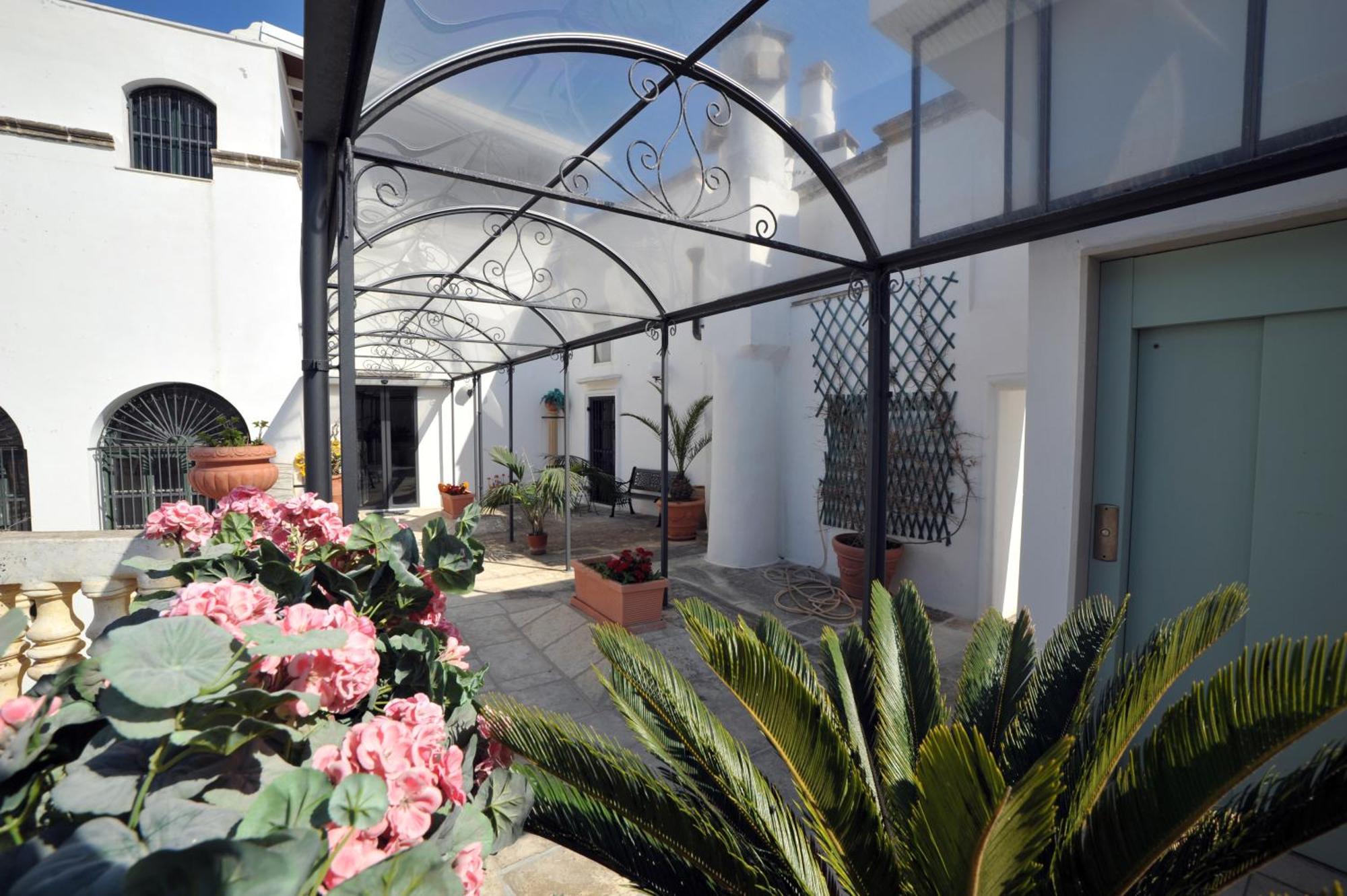 Bed and Breakfast Palazzo Senape De Pace Gallipoli Exterior foto