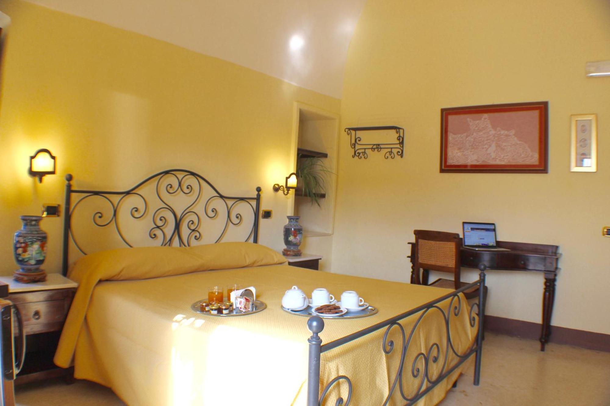 Bed and Breakfast Palazzo Senape De Pace Gallipoli Exterior foto