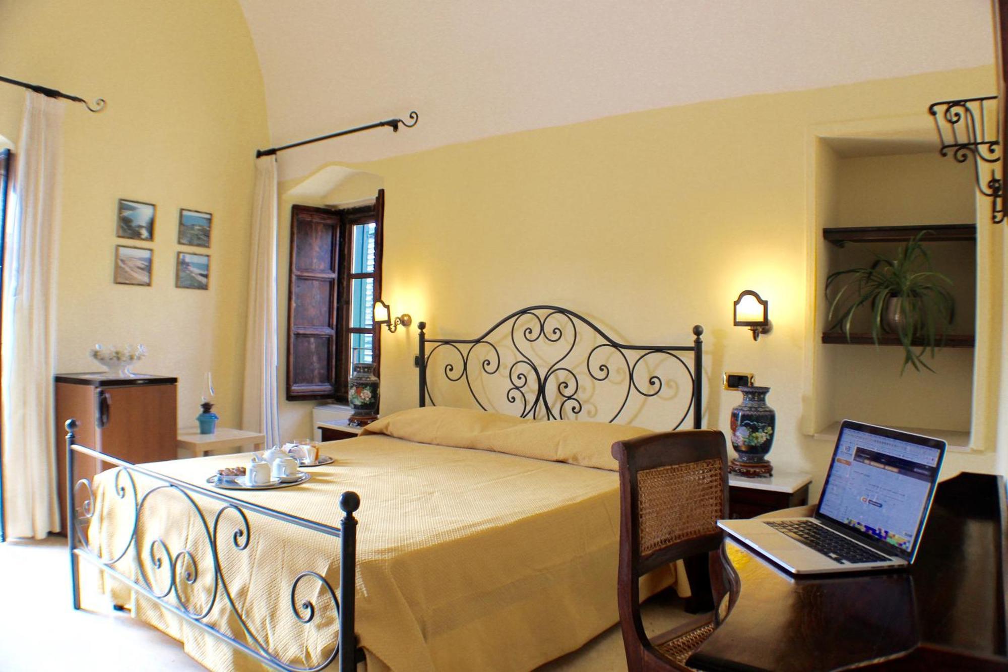 Bed and Breakfast Palazzo Senape De Pace Gallipoli Exterior foto