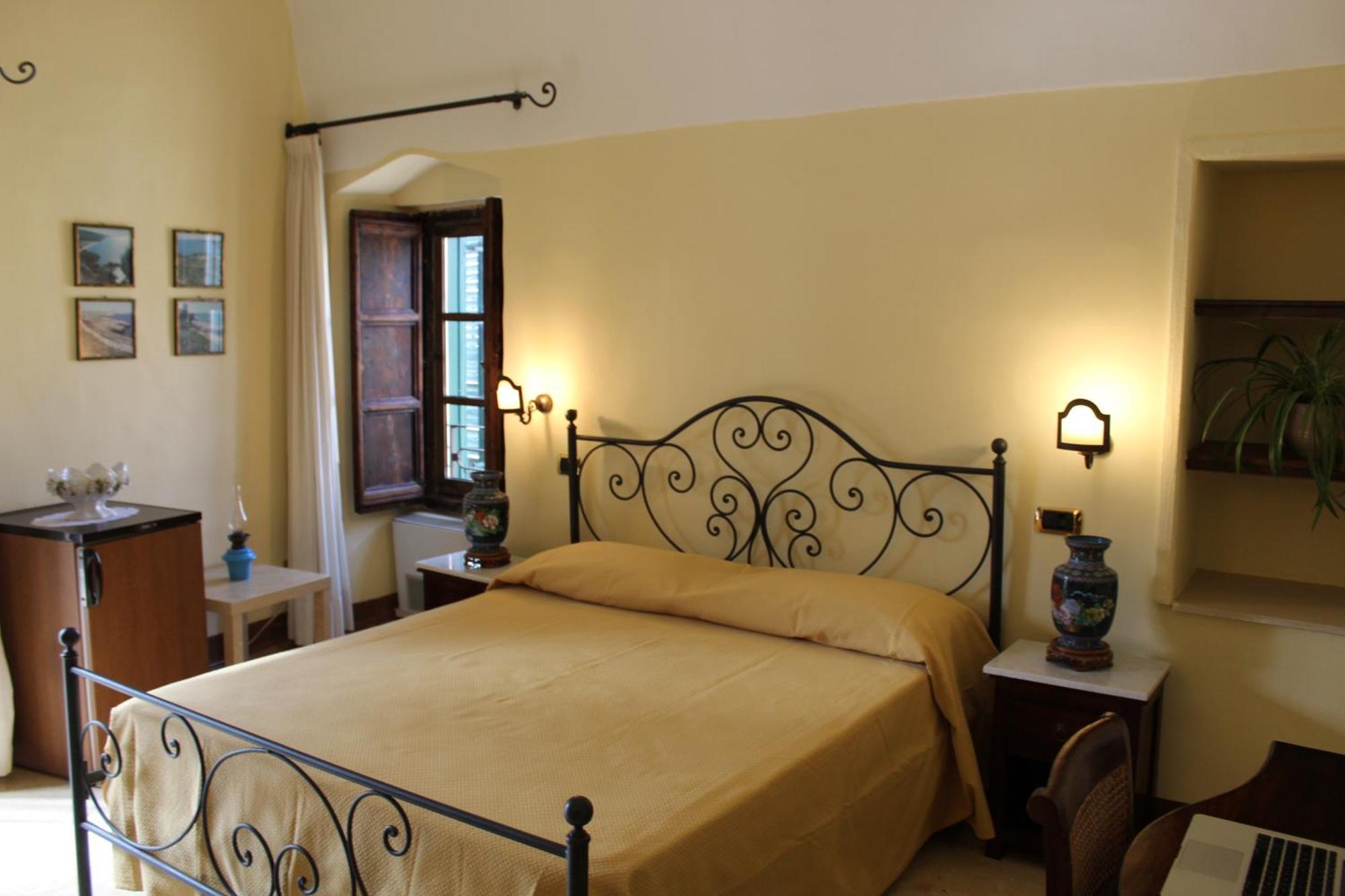 Bed and Breakfast Palazzo Senape De Pace Gallipoli Exterior foto